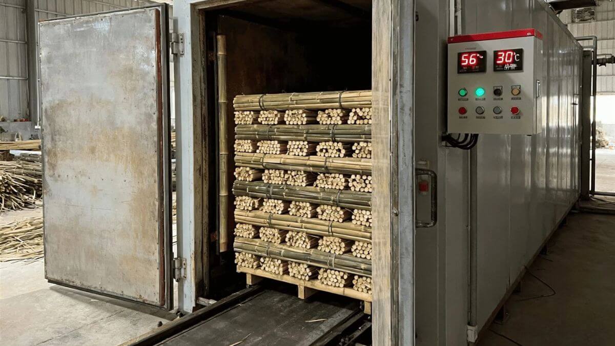 Kiln-dried bamboo and wood for dimensional stability