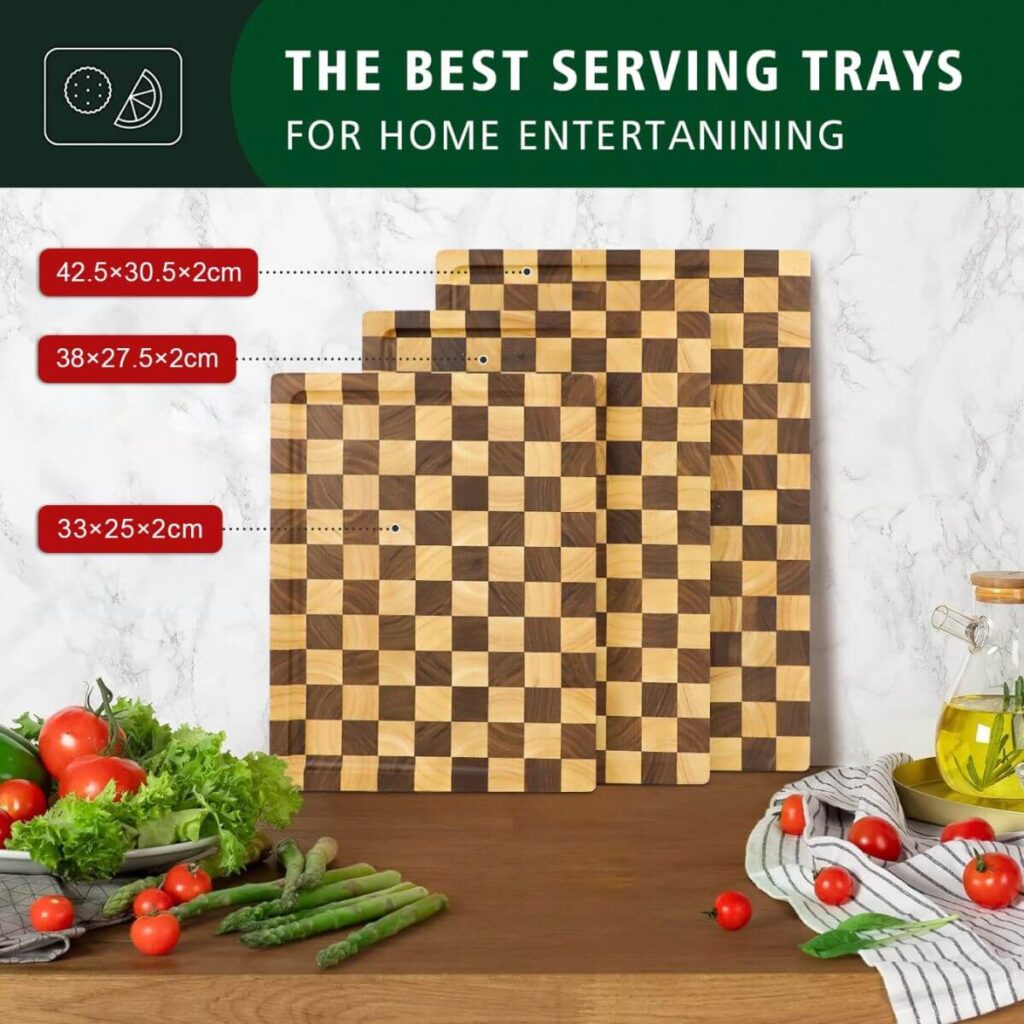 Checkered walnut cutting board set dimensions: large 42.5x30.5x2 cm, medium 38x27.5x2 cm, small 33x25x2 cm.